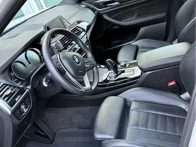 BMW Interior thumbnail